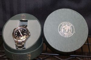 lot 401 image: Citizen Eco-Drive Watch in Original Box