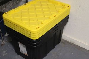 lot 481 image: Four Heavy Duty Totes, 27 Gallon