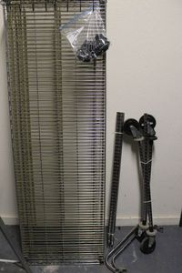 lot 522 image: Metro Rack, Parts for a Complete 4 shelf Unit, 72x24
