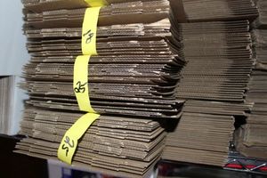 lot 322 image: Boxes 14.5x9.5x5 3 Bundles