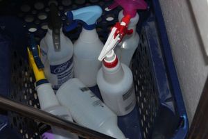 lot 510 image: Unused spray bottles