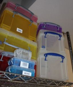 lot 490 image: Ten Really Useful Boxes