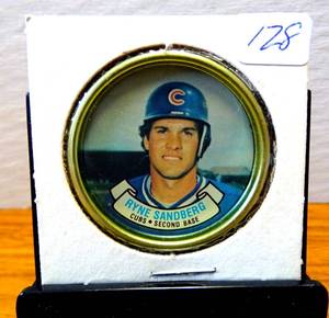 lot 128 image: 1987 Topps Baseball Coin #41 Ryne Sandberg