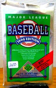lot 200 image: 1990 Upper Deck Baseball Cards Wax Pack 15 CARDS - KEN GRIFFEY JR CHASE