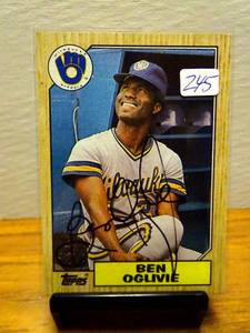 lot 245 image: IN PERSON AUTOGRAPH - 1987 TOPPS BEN OGLIVIE
