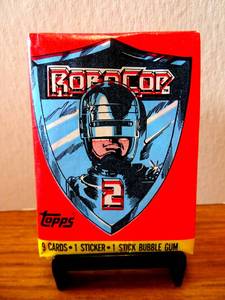lot 253 image: VINTAGE 1990 Topps RoboCop 2, 1 Sealed Wax PACK