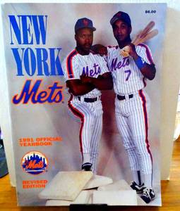lot 263 image: VINTAGE Official New York Mets 1991 Yearbook