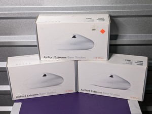 lot 19 image: Lot of 3 - Apple AirPort Extreme Base Station