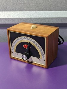 lot 40 image: Franz Electric Metronome - Solid Walnut