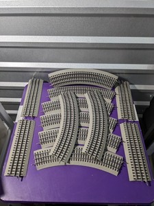 lot 61 image: Lionel Fastrack Bundle