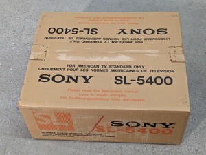 lot 62 image: Vintage Sony Betamax SL-5400 Video Cassette Recorder