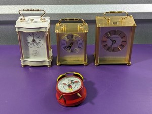 lot 93 image: Lot of 4 - Table Clocks
