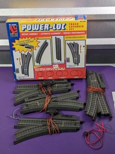 lot 129 image: Life Like HO Train Tracks Bundle