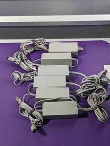 lot 139 image: Lot of 6 - Nintendo Wii Power Supply