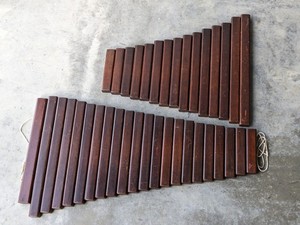 lot 159 image: J.C.Deagan Wood Bars for Deagan No. 844
