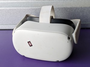 lot 185 image: Oculus Headset Only - For Parts