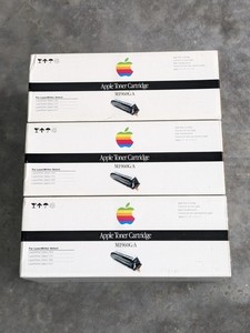 lot 225 image: Lot of 3 - Apple Toner Cartridge - M1960GA - NEW
