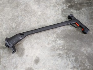 lot 245 image: NEW Black & Decker ST1000 Grass Trimmer