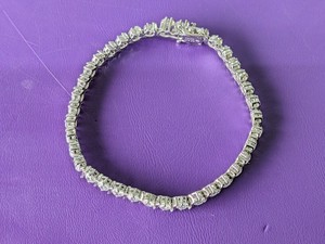 lot 278 image: Sterling Silver 925 Bracelet w Cubic zirconia - 10.6grams