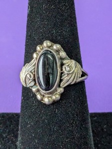 lot 285 image: Nila Cook Johnson Navajo Sterling Silver Ring w Black Onyx - Size 7.5 - 3.9grams