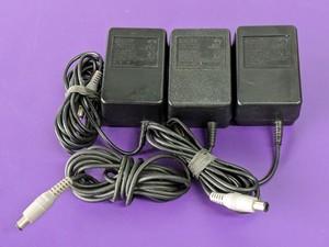 lot 290 image: Lot of 3 - Nintendo AC Adapter for NES