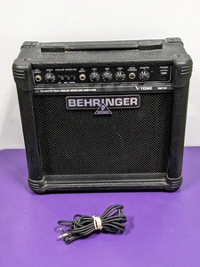 lot 304 image: Behringer V-Tone GM108 Guitar amp