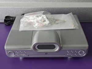 lot 296 image: GPX Under-Cabninet CD Radio KC318S