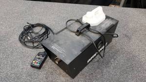 lot 29 image: Super Fogger V-950 SmokeFog Machine