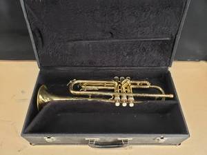 lot 78 image: Vintage GC Conn Trumpet w Case Circa 1958