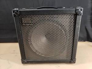 lot 80 image: Roland Guitar Amp
