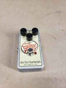lot 106 image: Electro-Harmonix Soul Food DistortionOverdrive Pedal