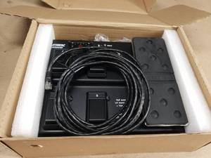 lot 118 image: Line 6 FBV Express MKII Foot Controller