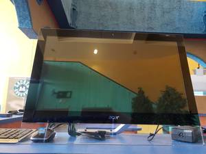 lot 53 image: Acer AR5B11 All-In-One Computer w Keyboard & Mouse