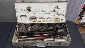lot 27 image: Industrial Hydraulic Punch Kit w Steel Case