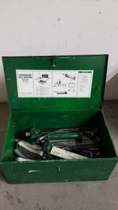 lot 28 image: Greenlee 882 Series Hydraulic Bender Set w Everything Included