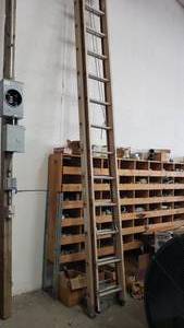 lot 110 image: Werner 28 Fiberglass Extension Ladder, Model D6228-2
