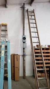 lot 115 image: Temporary Power Pole w Meter
