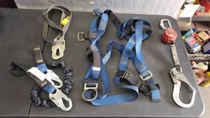 lot 119 image: Tru-Cast SafetyFall Harness w Turbo Lite Fall Limiter