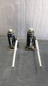 lot 175 image: Lot of 2 Husky 6 Ton Bottle Jacks