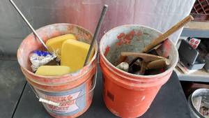 lot 183 image: Lot of Misc Concrete & Motar Tools