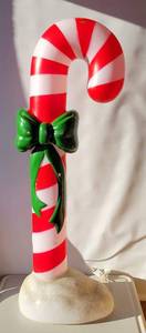 lot 5 image: BIG $ ITEM - CANDY CANE BLOW MOLD CHRISTMAS LIGHT YARD DECORATION (check comps)