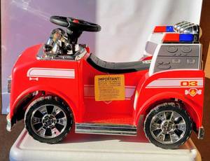 lot 8 image: BIG $ ITEM - 6 VOLT PAW PATROL MARSHALL QUAD WITH REALISTIC FIRE TRUCK SOUNDS