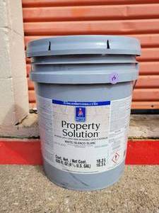 lot 15 image: 5 GALLON SHERWIN WILLIAMS PROPERTY SOLUTION WHITE INTERIOR PAINT