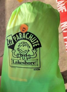 lot 43 image: LAKESHORE 12 FT PARACHUTE WITH CARRYING BAG