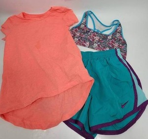 lot 132 image: LOT OF GIRLS ATHLETIC CLOTHING INCLUDING NIKE SHORTS