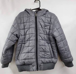 lot 128 image: NIKE KIDS SIZE SMALL BUBBLE COAT WITH HOOD