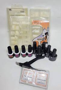 lot 169 image: NAIL TIPS IN DIFFERENT SIZES, NAIL TIP CUTTER, UV GEL NAIL POLISH AND GEL POLISH REMOVER WIPES