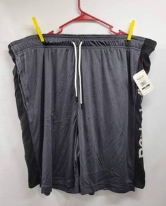 lot 191 image: MENS REEBOK SHORTS SIZE 3XL NEW WITH TAGS