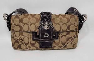 lot 226 image: WOMENS COACH CLUTCH WALLET WITH SHOULDER STRAP