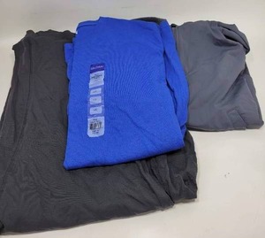 lot 258 image: LOT OF MENS CLOTHES